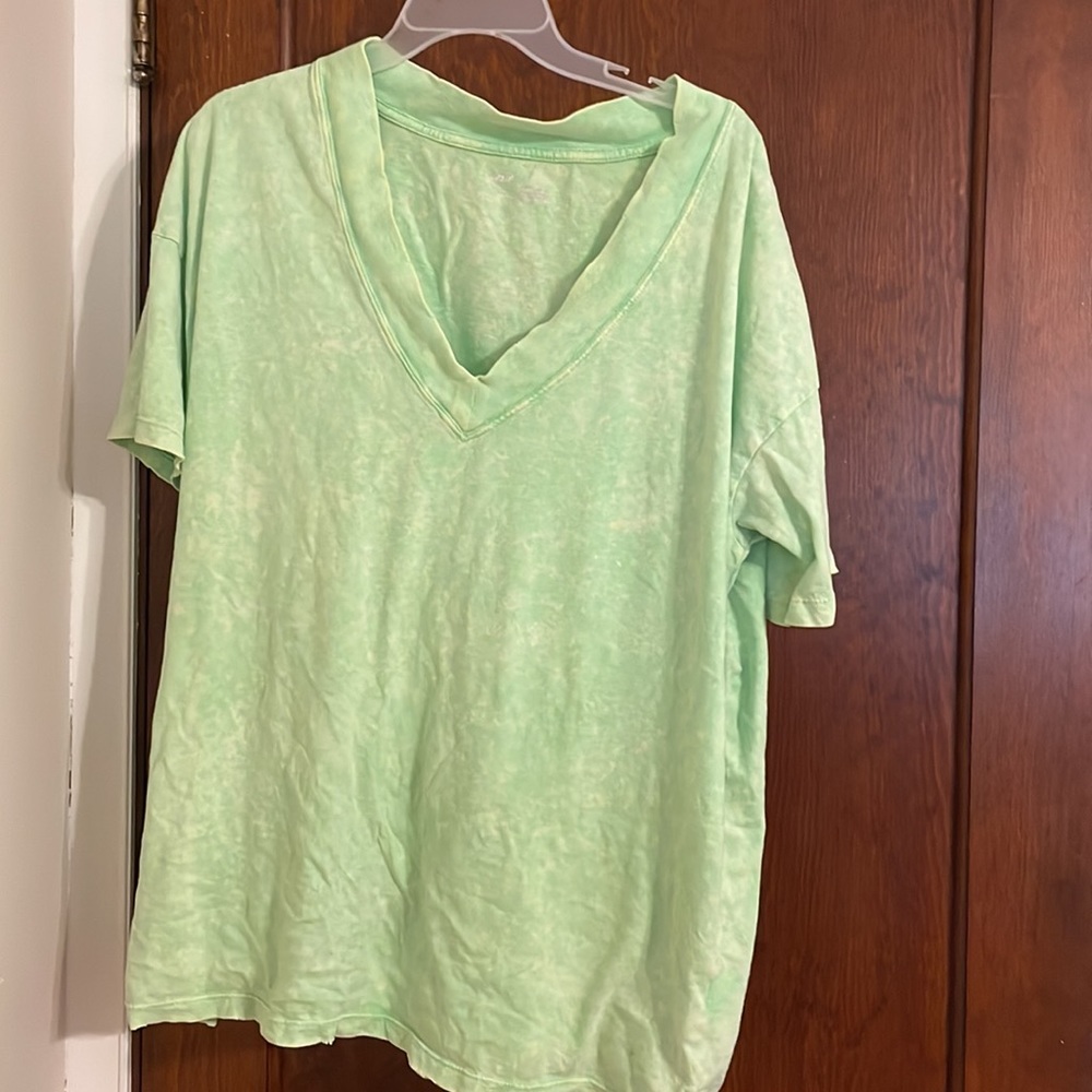 Aerie oversized V neck tee